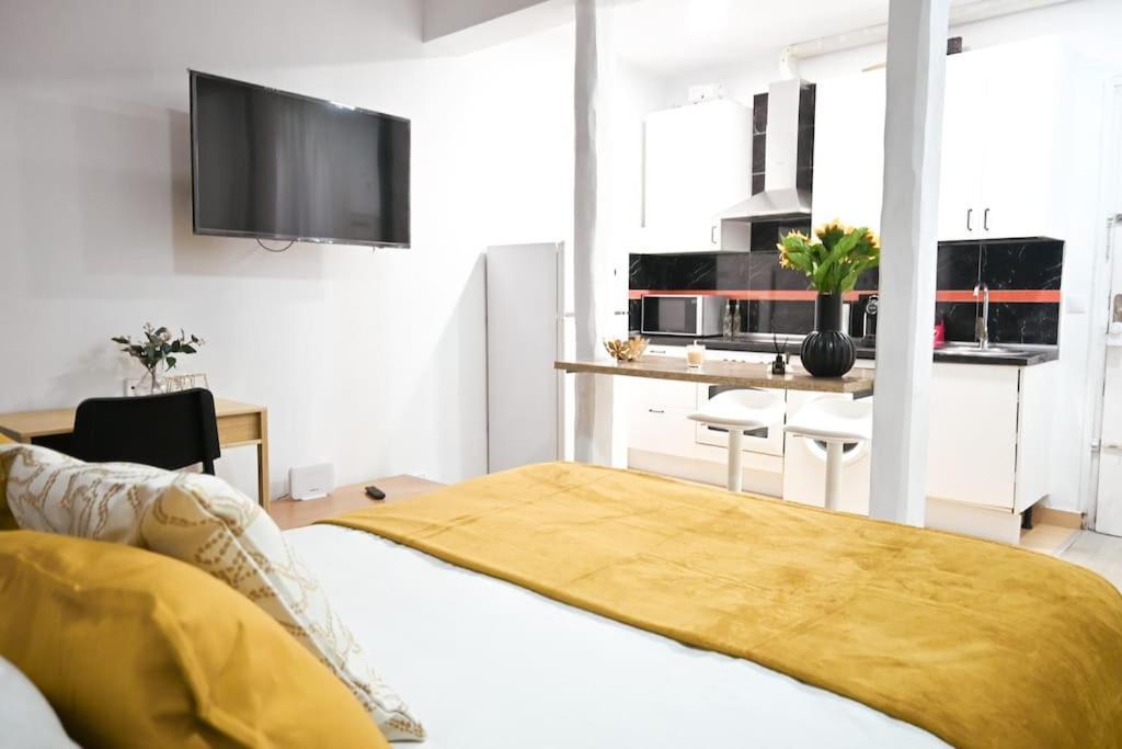 Ferienwohnung Agradable Apartamento Temporal De 1 Dormitorio En Madrid Pez30 Exterior foto